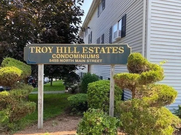 5455 N Main St APT 4A, Fall River, MA 02720