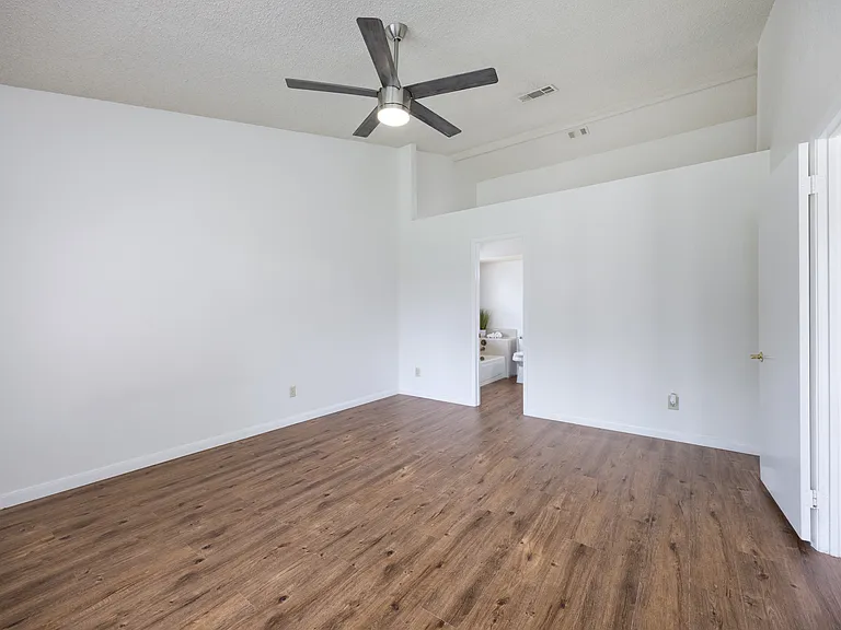 4504 Keys Dr — Photo 7