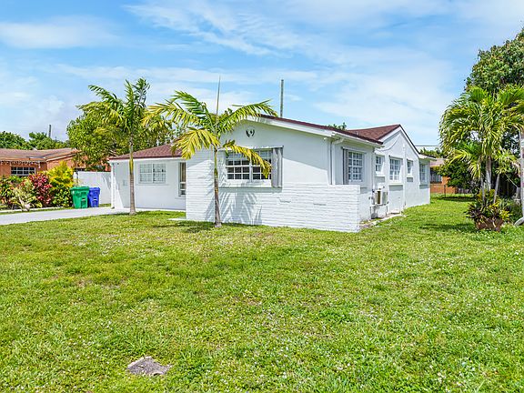 4th image of 7031 SW 27th Ct #1