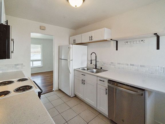 3rd image of 3316-3318 N Nevada St #3316