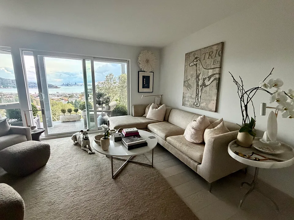 45 Harbor Oak Dr