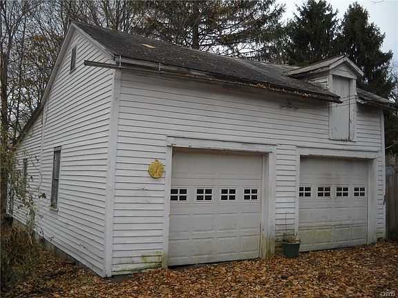 2nd image of 69 Oswego St