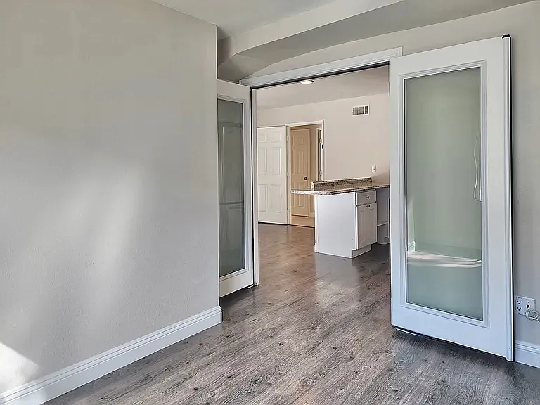 26602 Cortina Dr — Photo 10