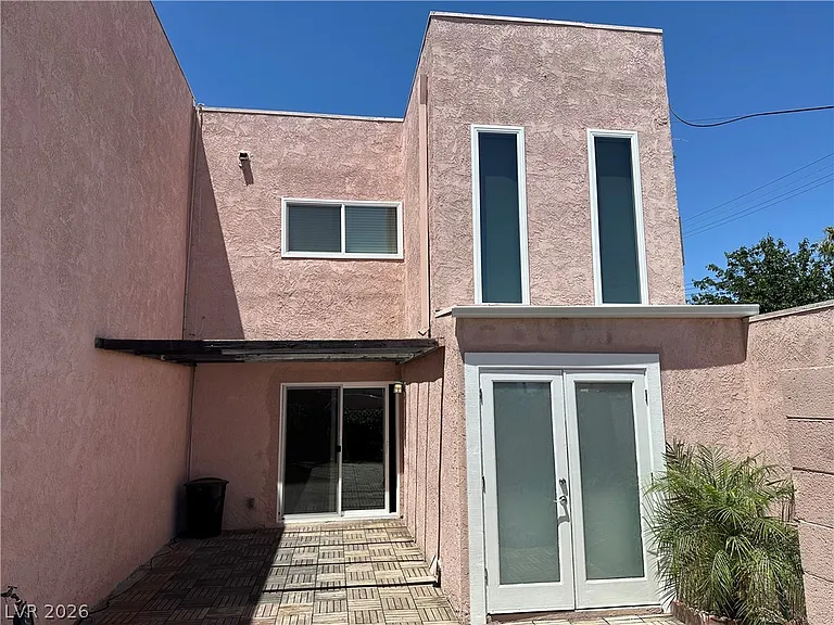 2274 E Desert Inn Rd #0 — Photo 32