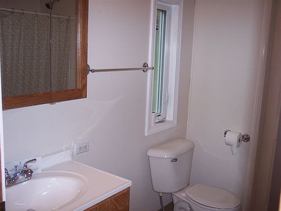 252 MECHANIC Master Bath