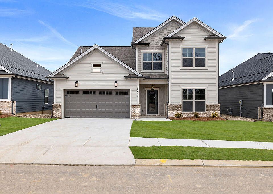 1st image of 3024 Discovery Dr NW #17