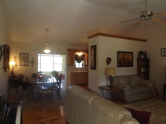 5th image of 114 Hidden River Ln