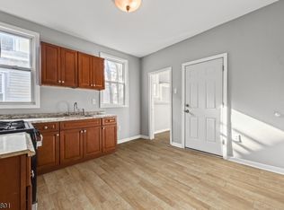 49 Treacy Ave, Newark, NJ 07108