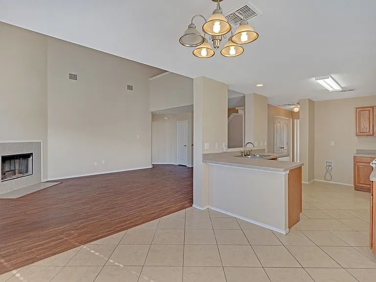 1029 Magnolia Ln — Photo 6