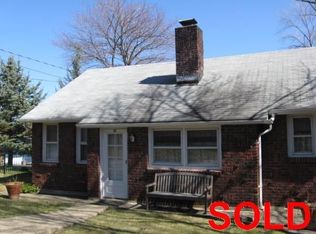 36 Old Lakeside Rd S, Hewitt, NJ 07421