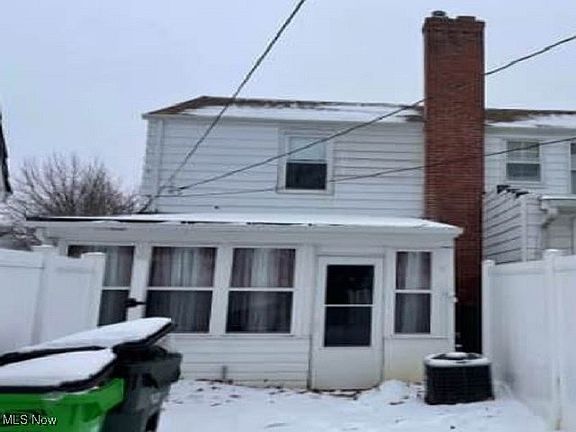 2nd image of 21871 Crystal Ave