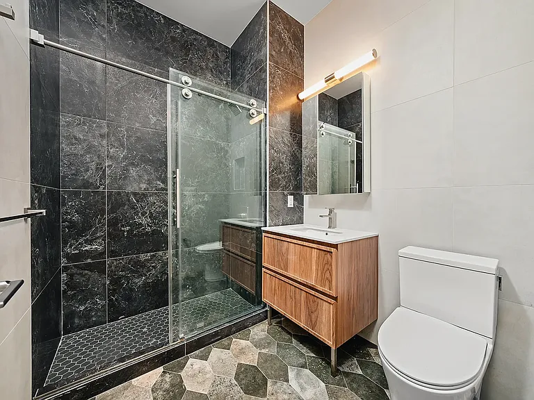 41-15 24th St #2511 — Photo 7