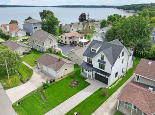 N1812 Hillside Rd, Lake Geneva, WI 53147