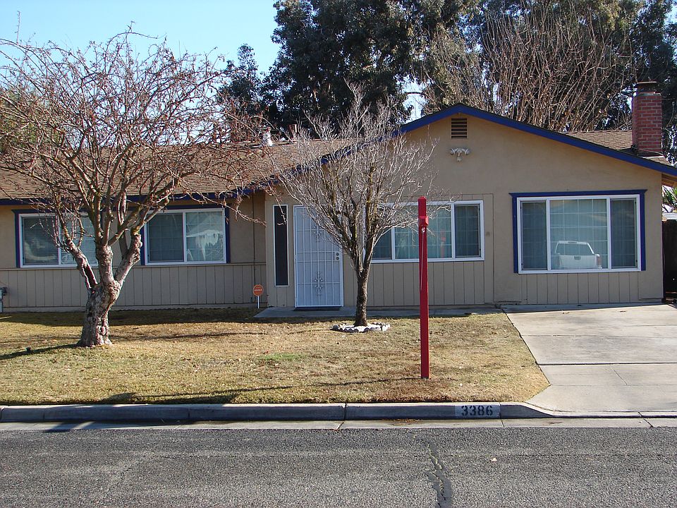 2nd image of 3386 Virginia St