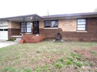 141 W Rose Dr, Midwest City, OK 73110