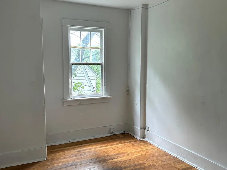 5260 Forbes Ave — Photo 6