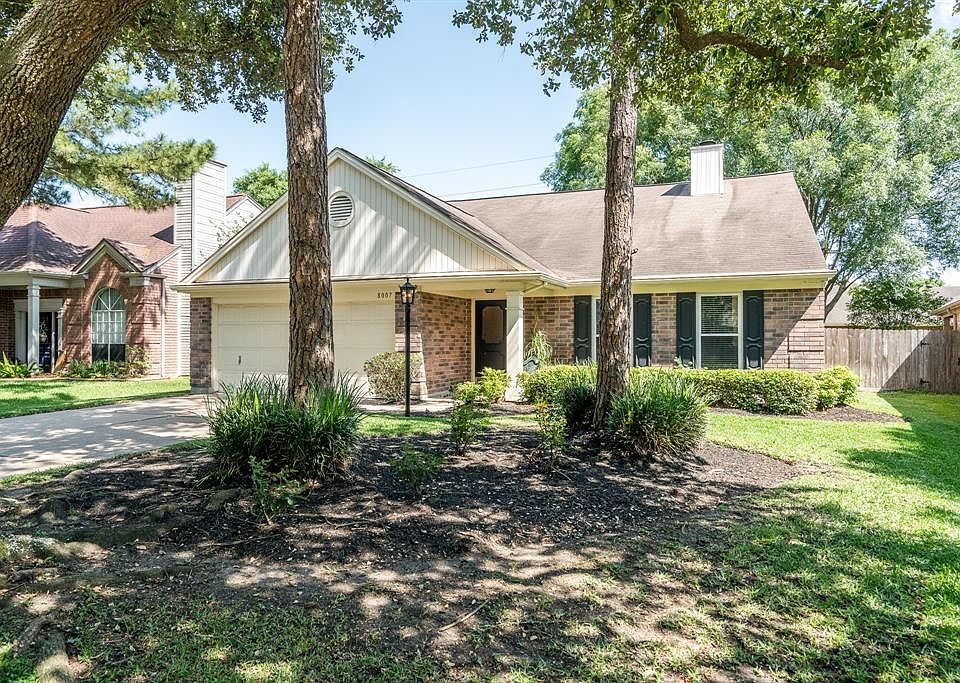 1st image of 8007 Shangrila Ln