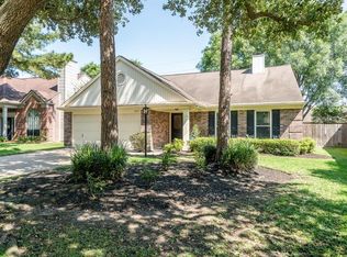 8007 Shangrila Ln, Houston, TX 77095