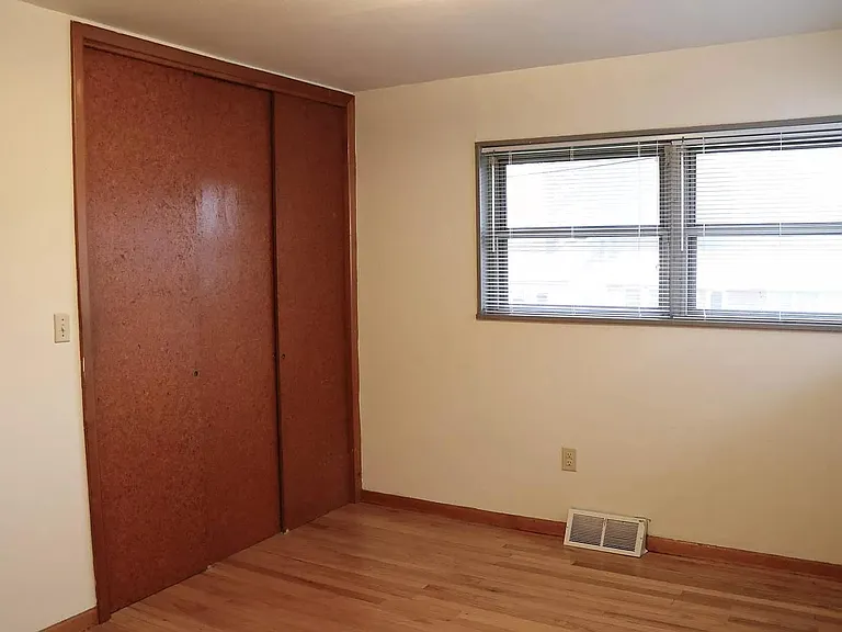 First floor - South East room