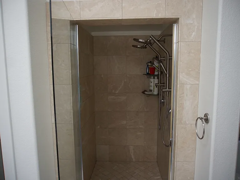 8833 Harding Hall Dr — Photo 27