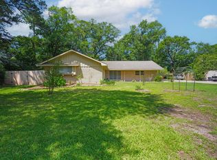 1809 N Roberson St, Conroe, TX 77301