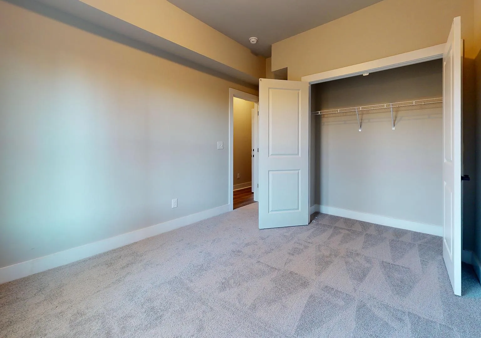 4122 Salient St - 4122 Salient St — Photo 4