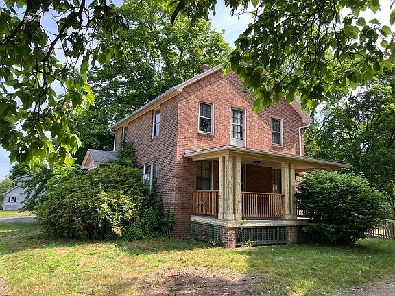 5th image of 98 Willimansett St