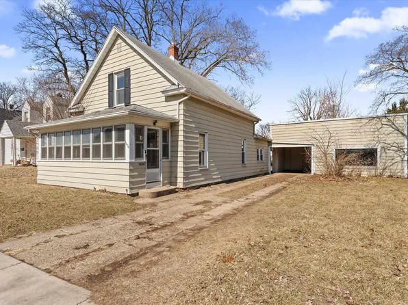 1434 E 4th St, Mishawaka, IN 46544