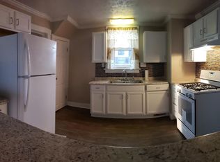 1718 Chapin St, South Bend, IN 46613