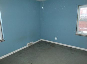 3rd image of 632 Morris Ave