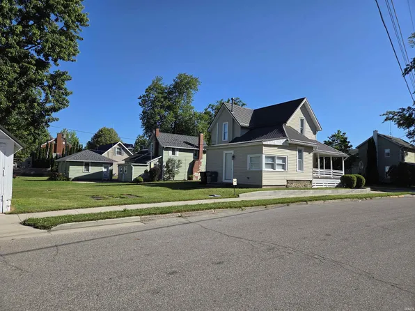 301 N Lake St, Syracuse, IN 46567