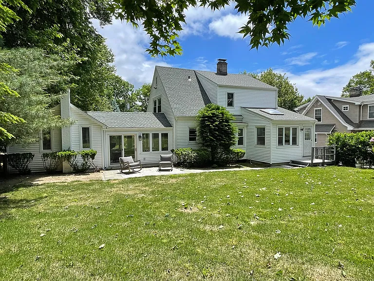 48 Hilton St — Photo 19