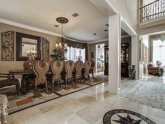 4th image of 7712 Saragosa Creek Dr