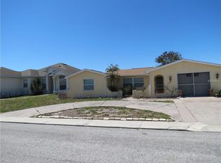 1243 Yale Dr, Holiday, FL 34691
