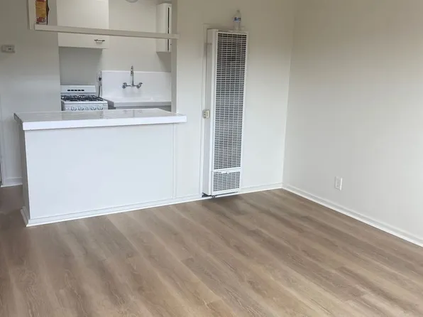 Coconut Grove, 1128-1136 5th St #3, Monterey, CA 93940