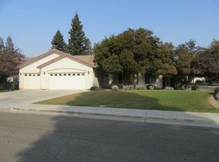 2720 W Vine Ct, Visalia, CA 93291