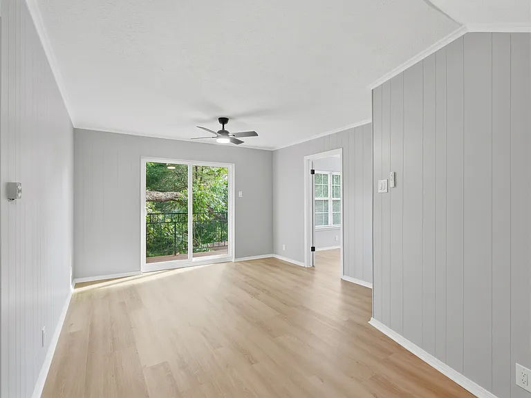 6815 Lyre Ln — Photo 14