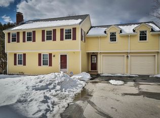 91 Concord Rd, Bedford, MA 01730