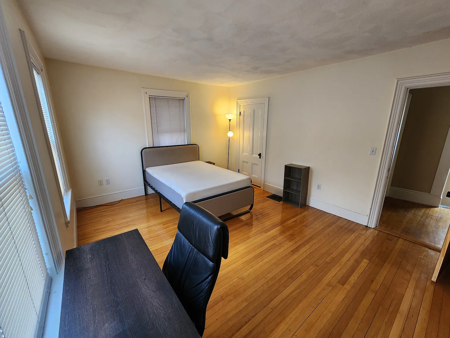 4 bed, 1800 sqft, $1,300 — Photo 4