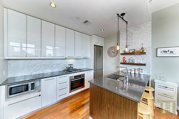 Rented by Halstead Real Estate | media 16