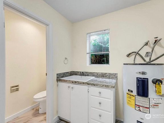 2nd image of 4262 Beckonridge Dr W