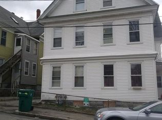 91 4th St #2, Lowell, MA 01850