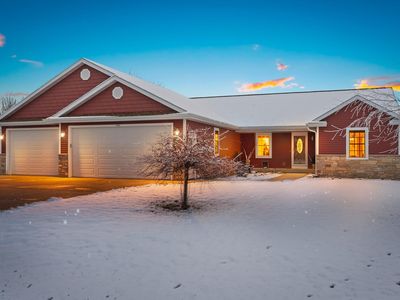 1394 Olde Apple Ln, Oshkosh, WI, 54904
