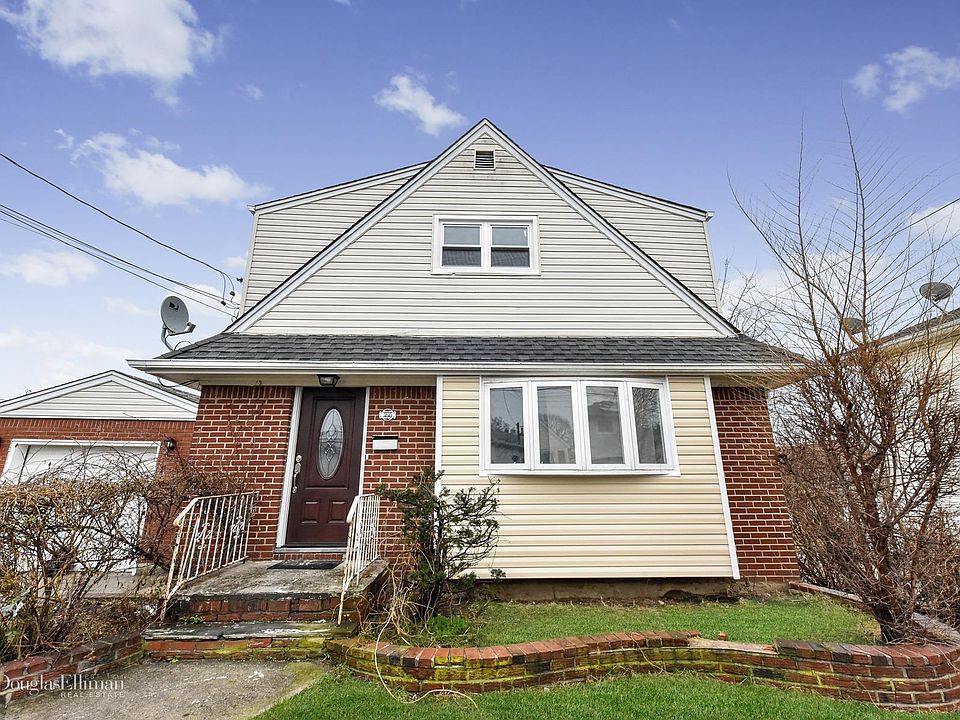 1st image of 166 Roquette Ave