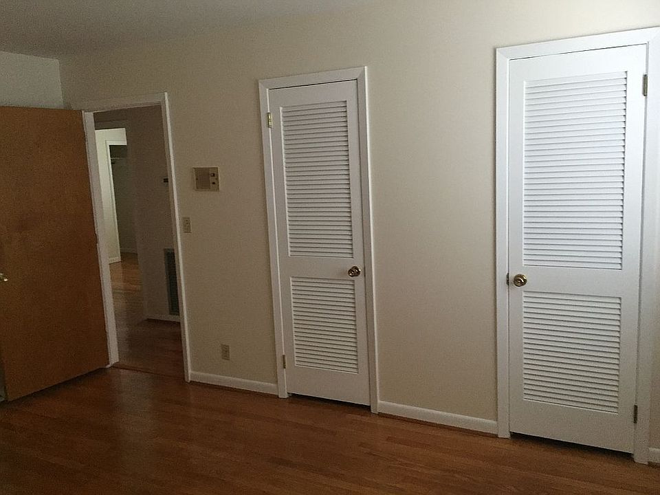 1st image of 3902 N Mission Oaks Dr