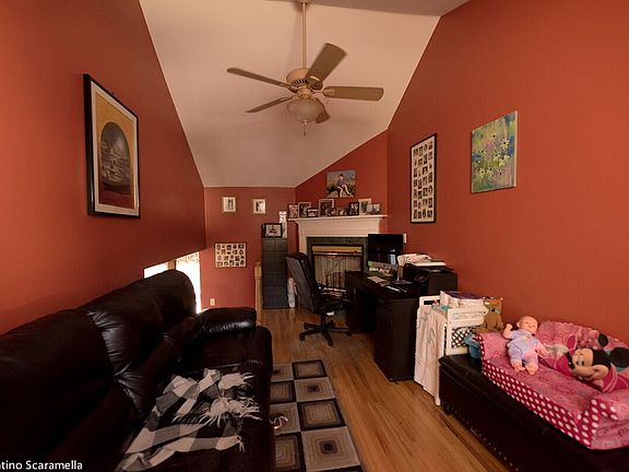 4th image of 16 Quail Ln