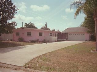 8712 Magnolia Dr, Seminole, FL 33777