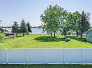 1703 Butte Des Morts Beach Rd, Neenah, WI 54956