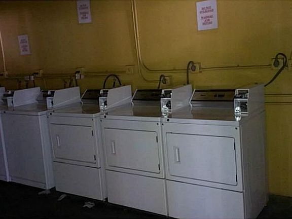 5th image of 1975 NE 135th St APT 2P