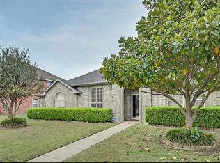219 Quail Run Rd, Red Oak, TX 75154